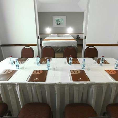 Bristol Merit Hotel 벨루오리존치 외부 사진
