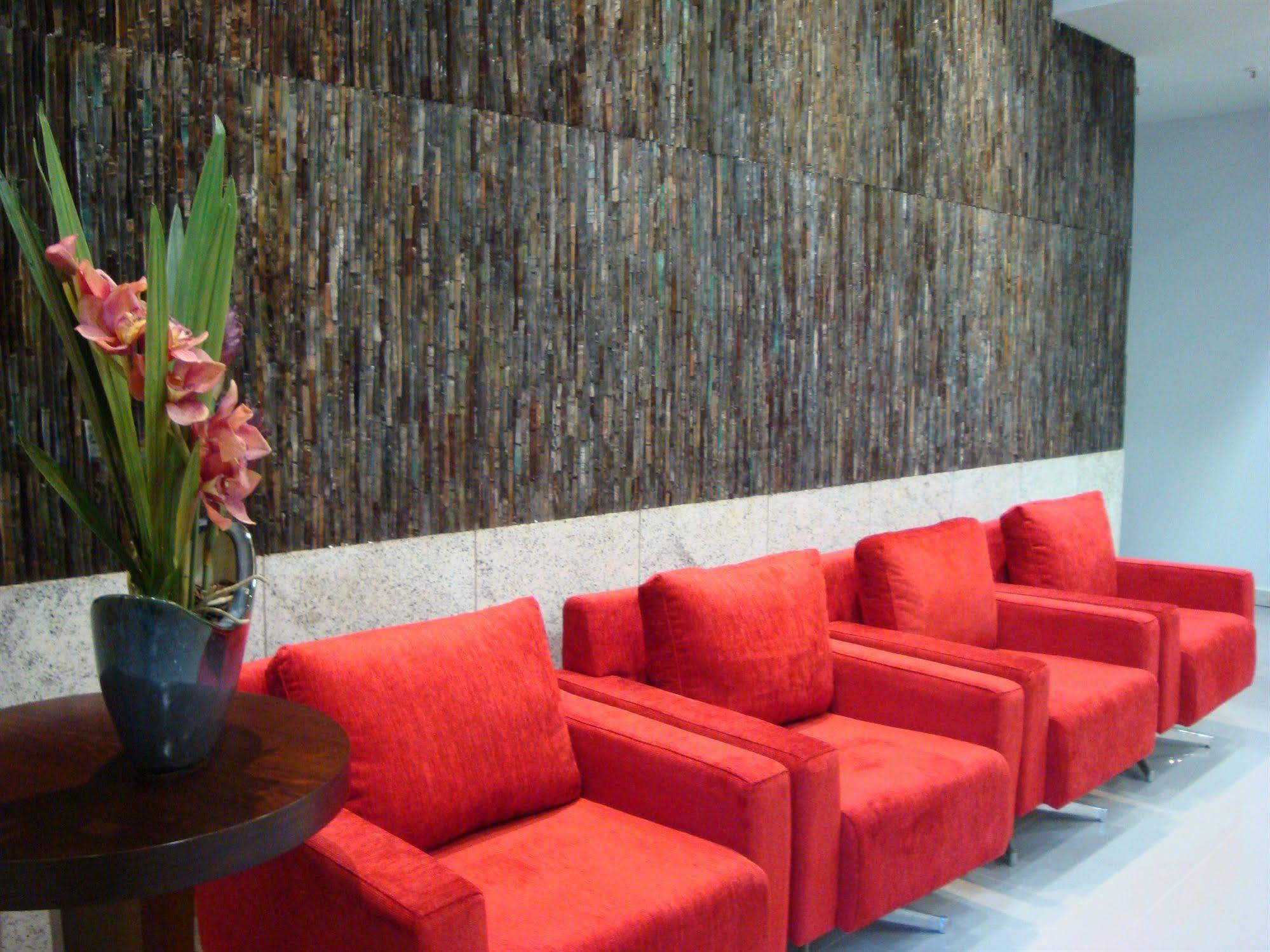 Bristol Merit Hotel 벨루오리존치 외부 사진