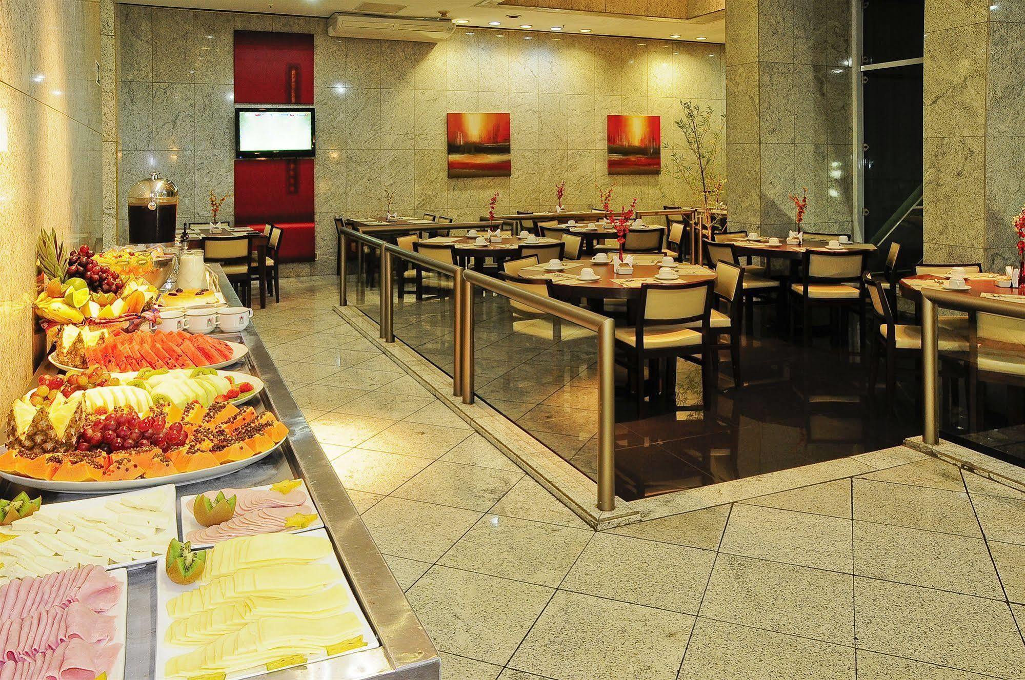 Bristol Merit Hotel 벨루오리존치 외부 사진