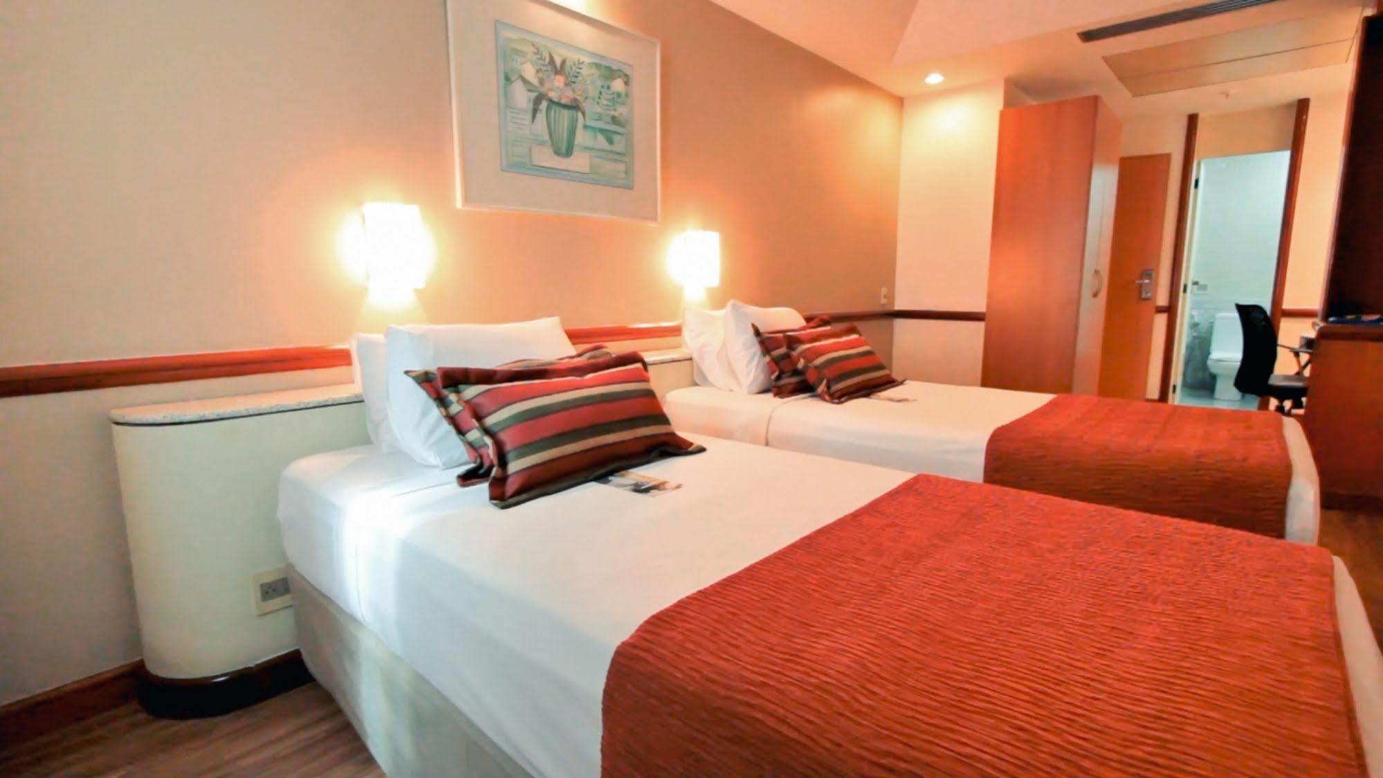 Bristol Merit Hotel 벨루오리존치 외부 사진