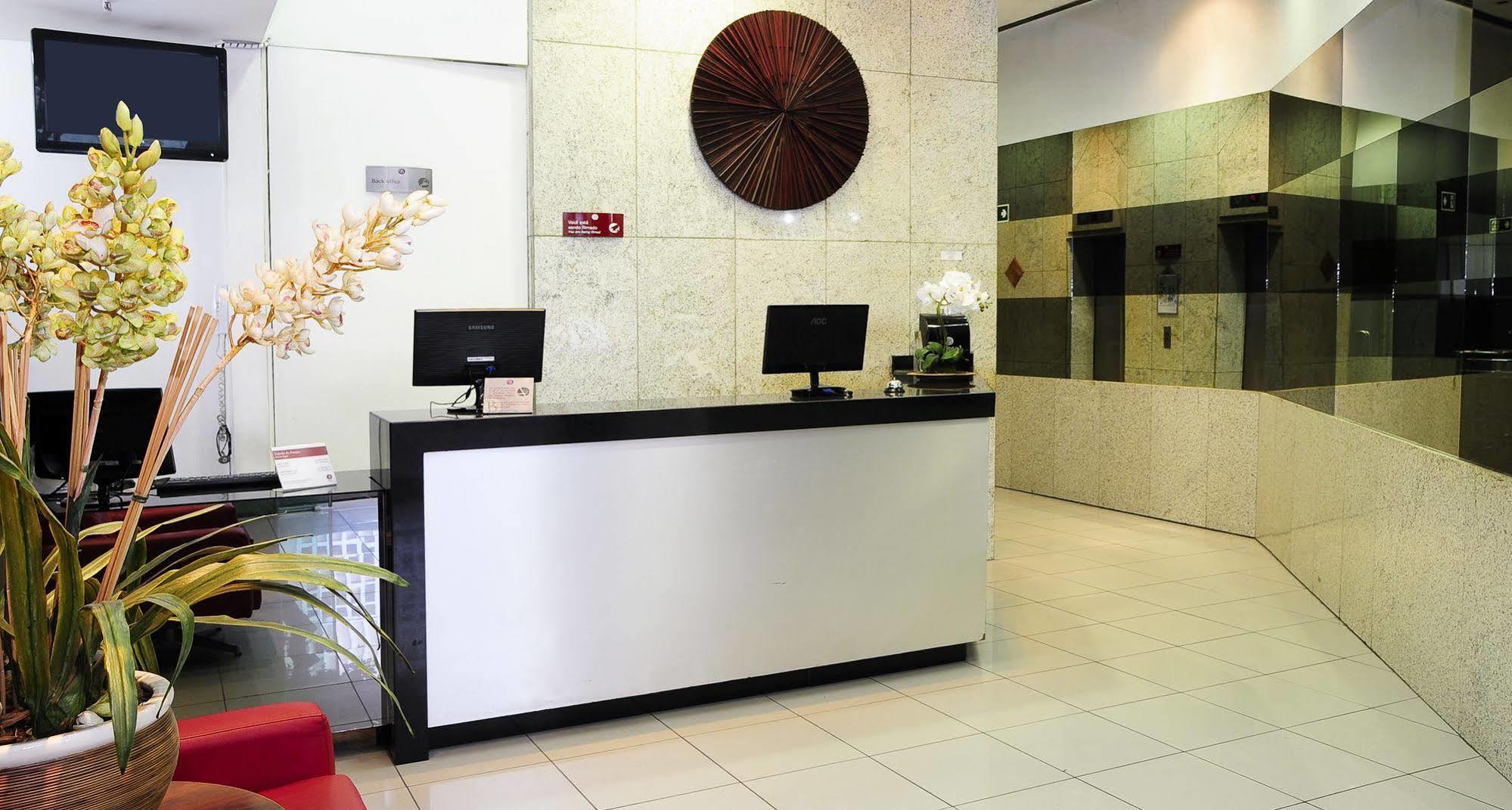 Bristol Merit Hotel 벨루오리존치 외부 사진