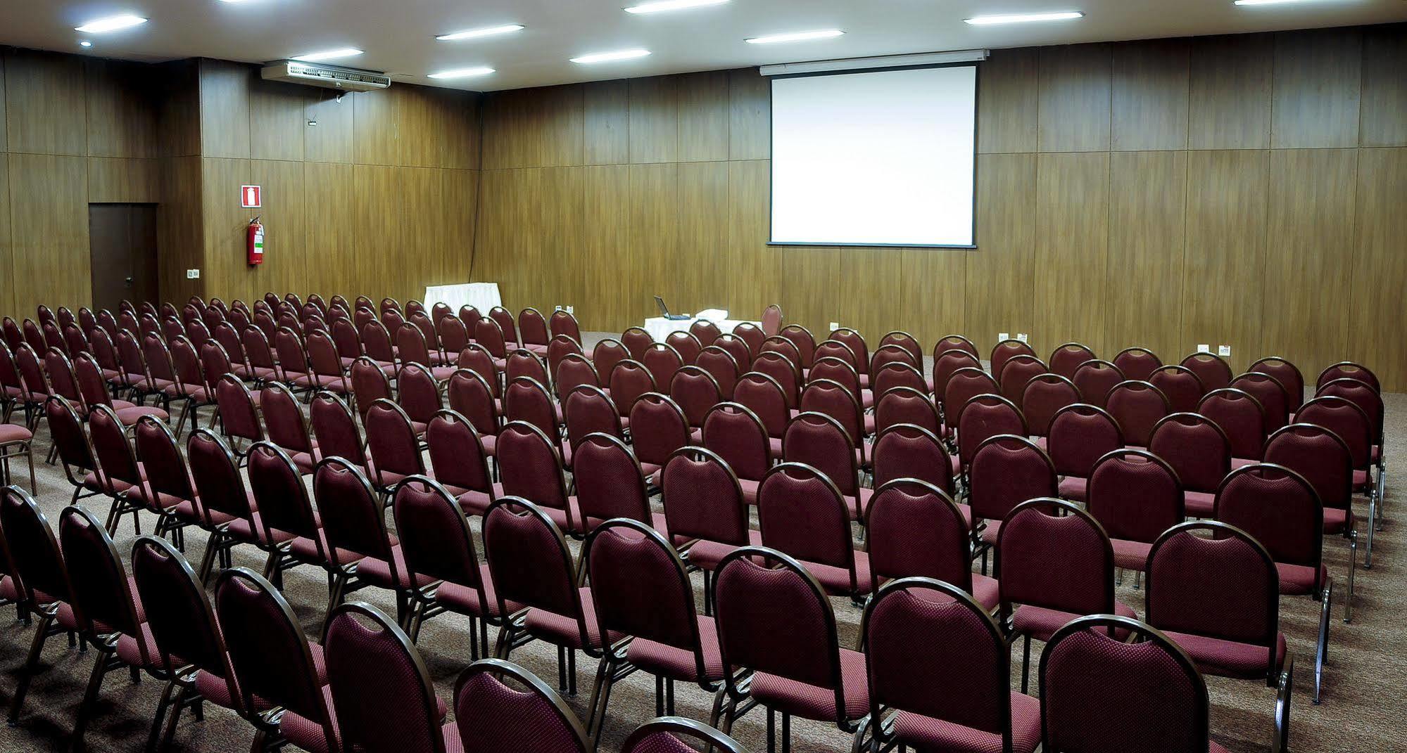 Bristol Merit Hotel 벨루오리존치 외부 사진
