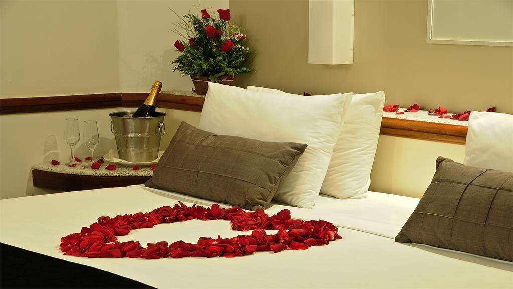 Bristol Merit Hotel 벨루오리존치 외부 사진
