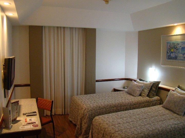 Bristol Merit Hotel 벨루오리존치 객실 사진